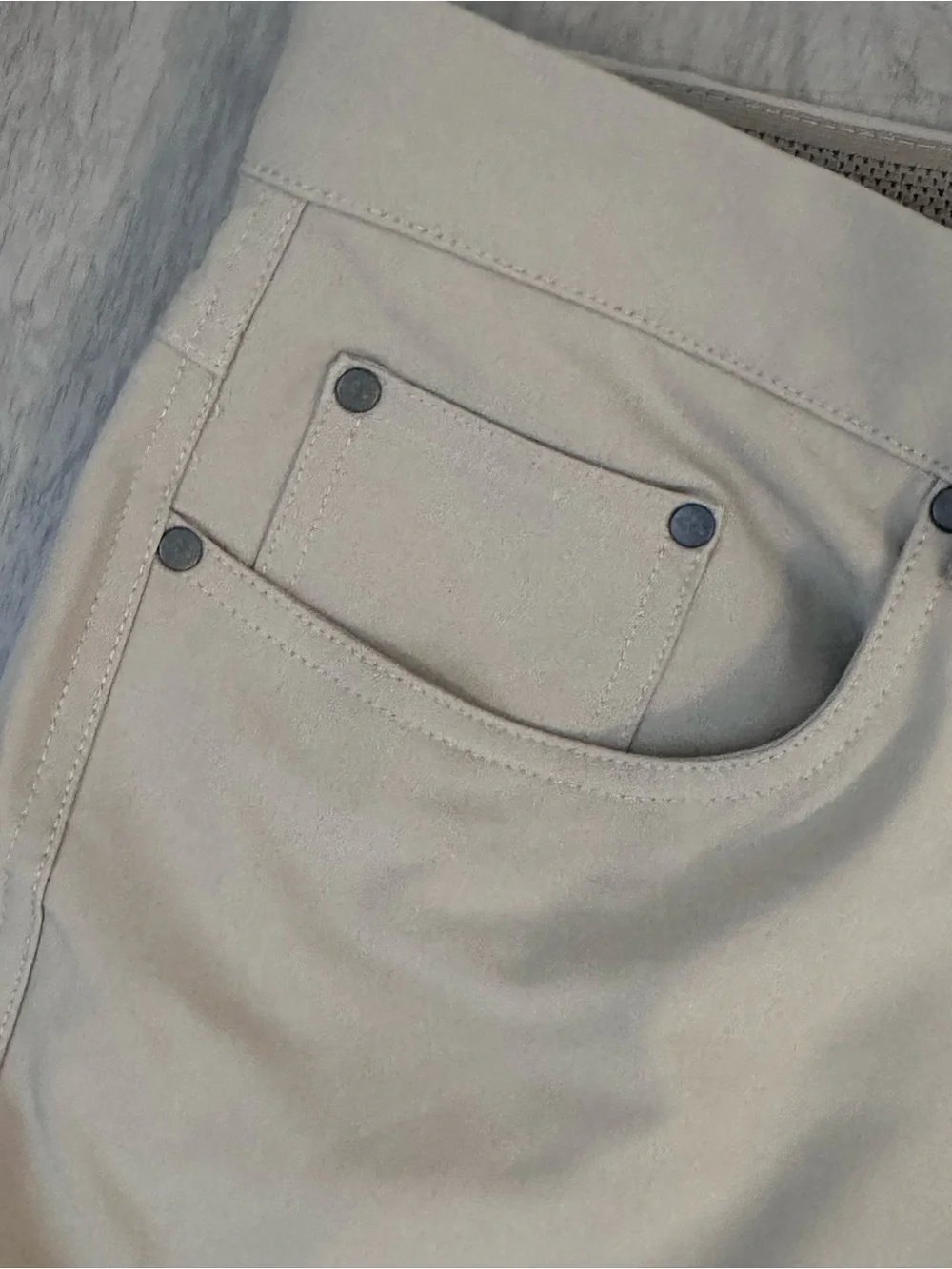 Greg Norman Golf Pants Mens 38x30 Khaki Performance Flex Chino Lightweight